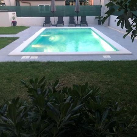 Leneda Apartments With Pool PUY Exterior foto